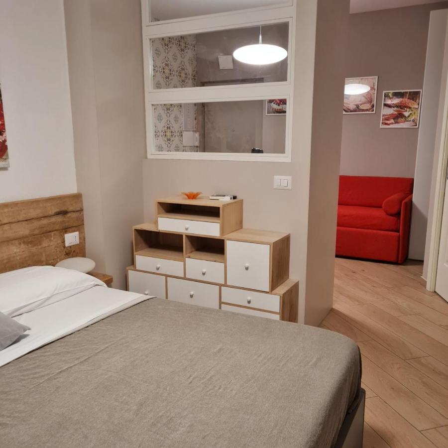 Euforia Napoli - Tre Sedi - Three Locations Bed and Breakfast Exteriör bild